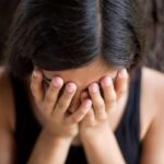 Μητριά-κ@@@@@-τη-14χρονη-θετή-κόρη-της-–-Σε-σοκ-γιατροί-και-αστυνομικοί!