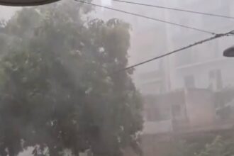 Στο-έλεος-της-κακοκαιρίας-η-Αττική-–-Μεγάλο-μπουρίνι-σε-εξέλιξη-–-Ρίχνει-“καρέκλες”