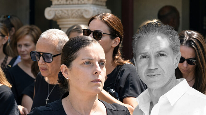 Δημήτρης-Κόκοτας:-Σπαρακτικά-όσα-έγιναν-στην-κηδεία-του-–-Τραγικές-φιγούρες-η-σύζυγος-και-η-κόρη-του